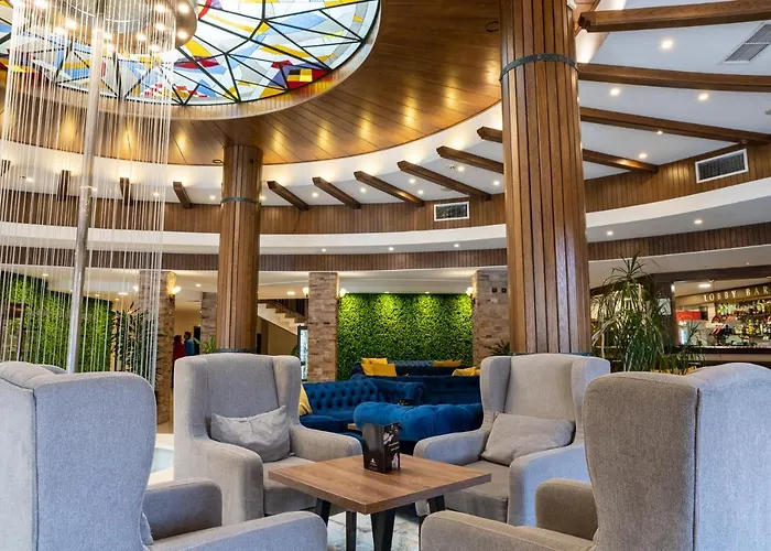 호텔 그랜드 벨린그라드